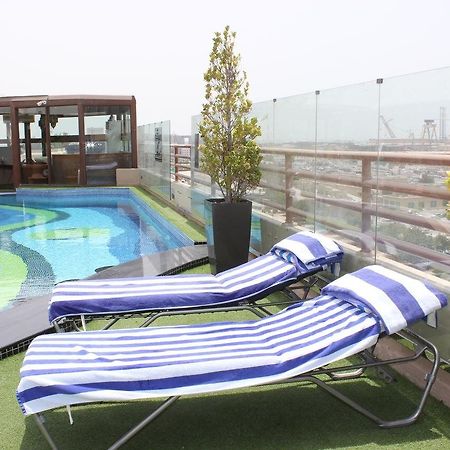 Sea View Hotel Дубай Экстерьер фото